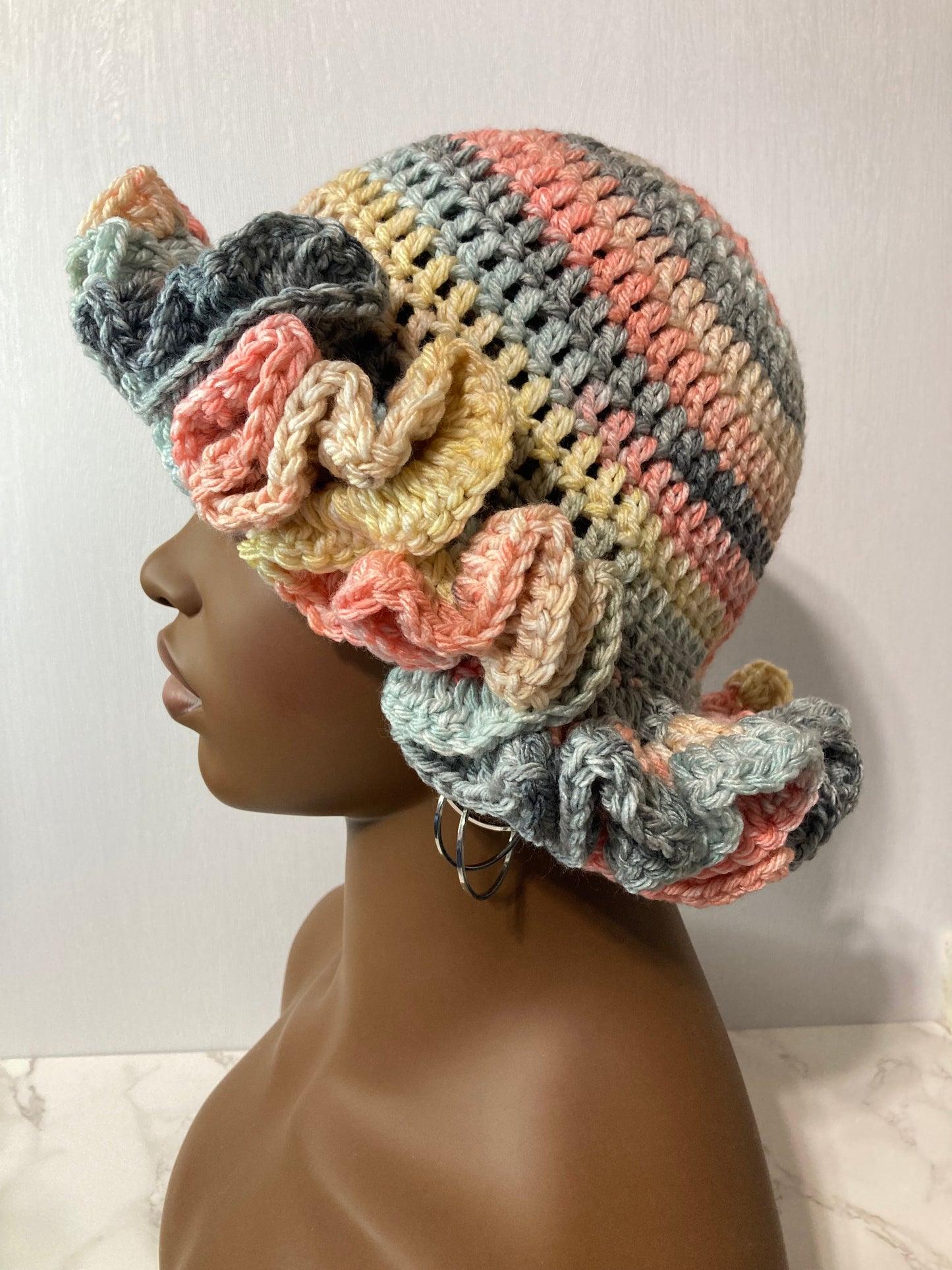 Lite Ruffle Brim Crochet Hat - City