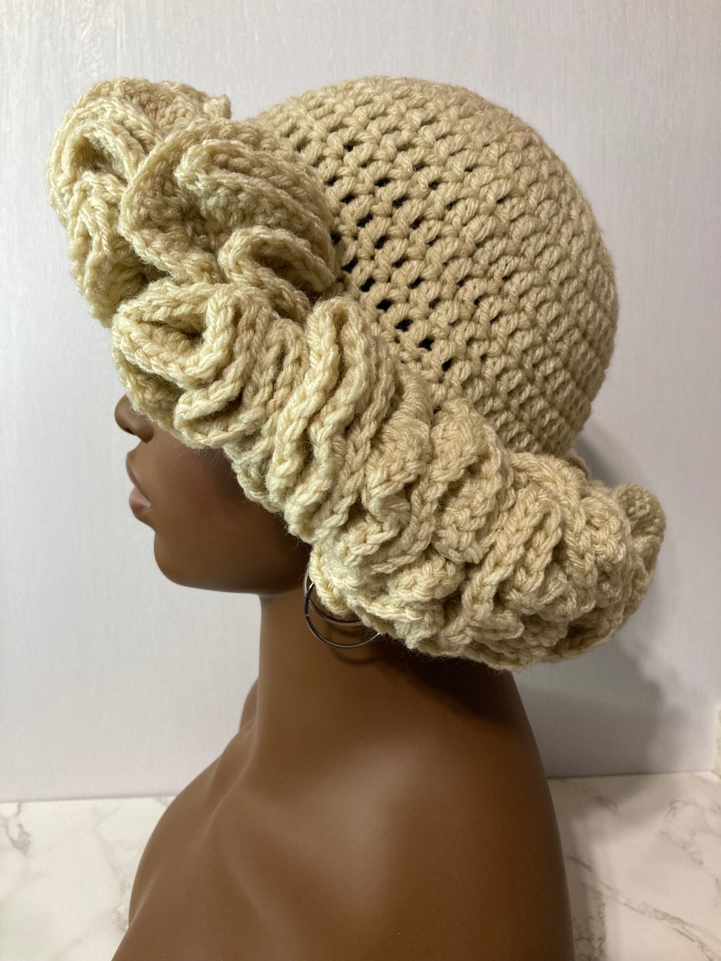 Ruffle Brim Crochet Hat - Cream